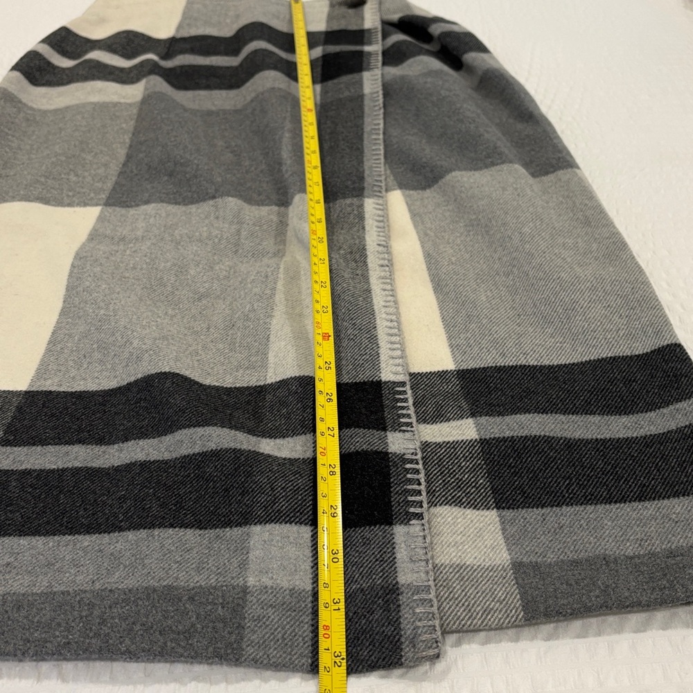 Elegant wool blend Gray Plaid Women's Skirt rap skirt made in Italy - Picture 4 of 5